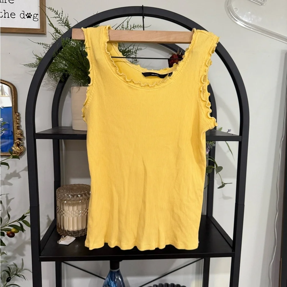 Vero Moda Yellow Ribbed Ruffled Tank Top size xl - Picture 2 of 4